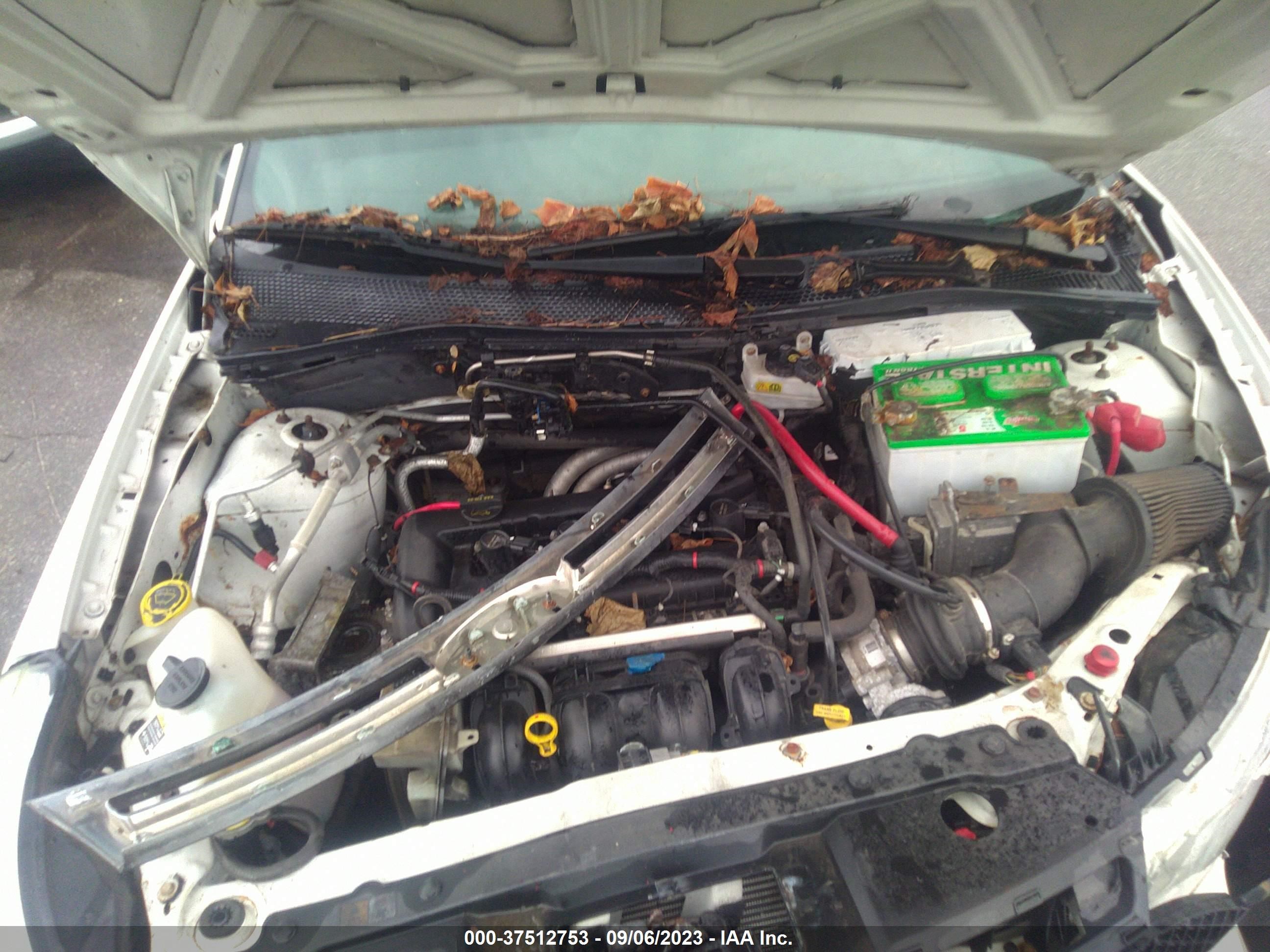 Photo 9 VIN: 1FAHP35N99W257906 - FORD FOCUS 