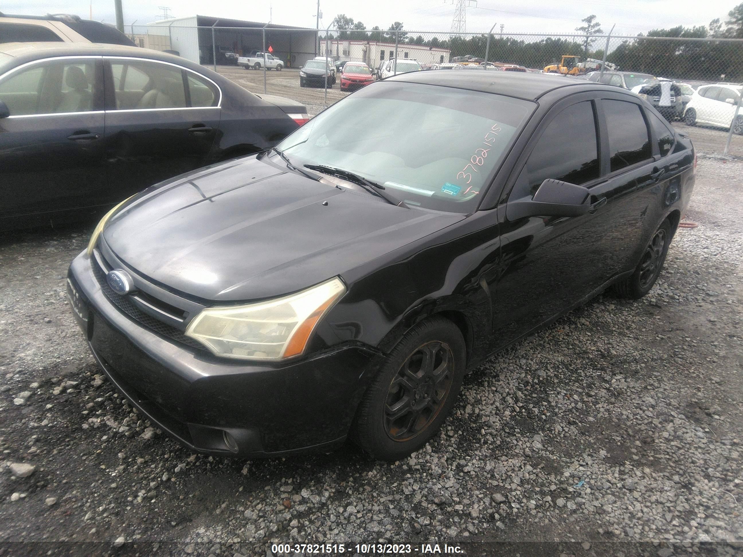 Photo 1 VIN: 1FAHP35NX8W180719 - FORD FOCUS 