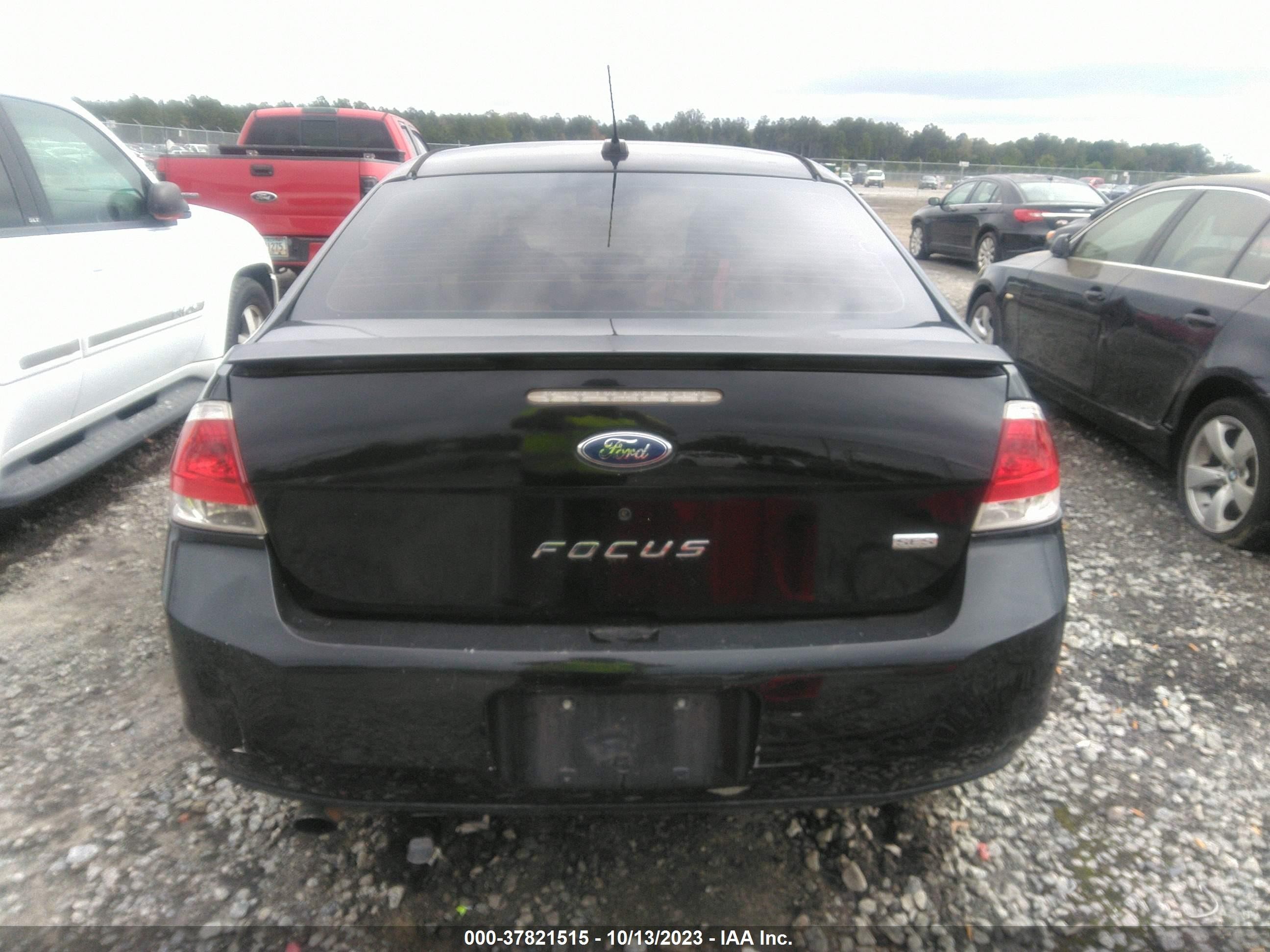 Photo 5 VIN: 1FAHP35NX8W180719 - FORD FOCUS 