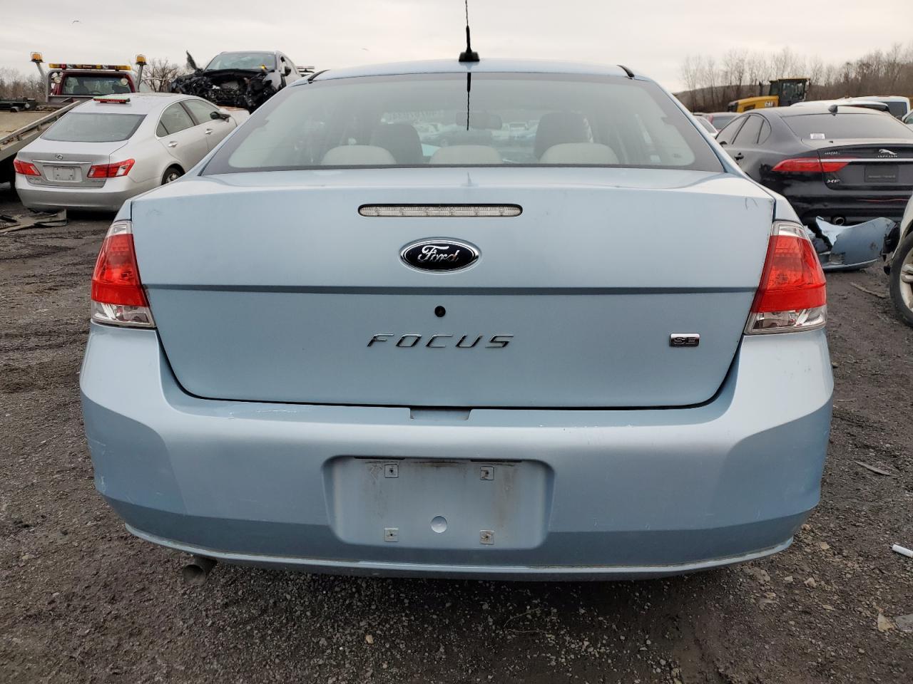 Photo 5 VIN: 1FAHP35NX9W223635 - FORD FOCUS 