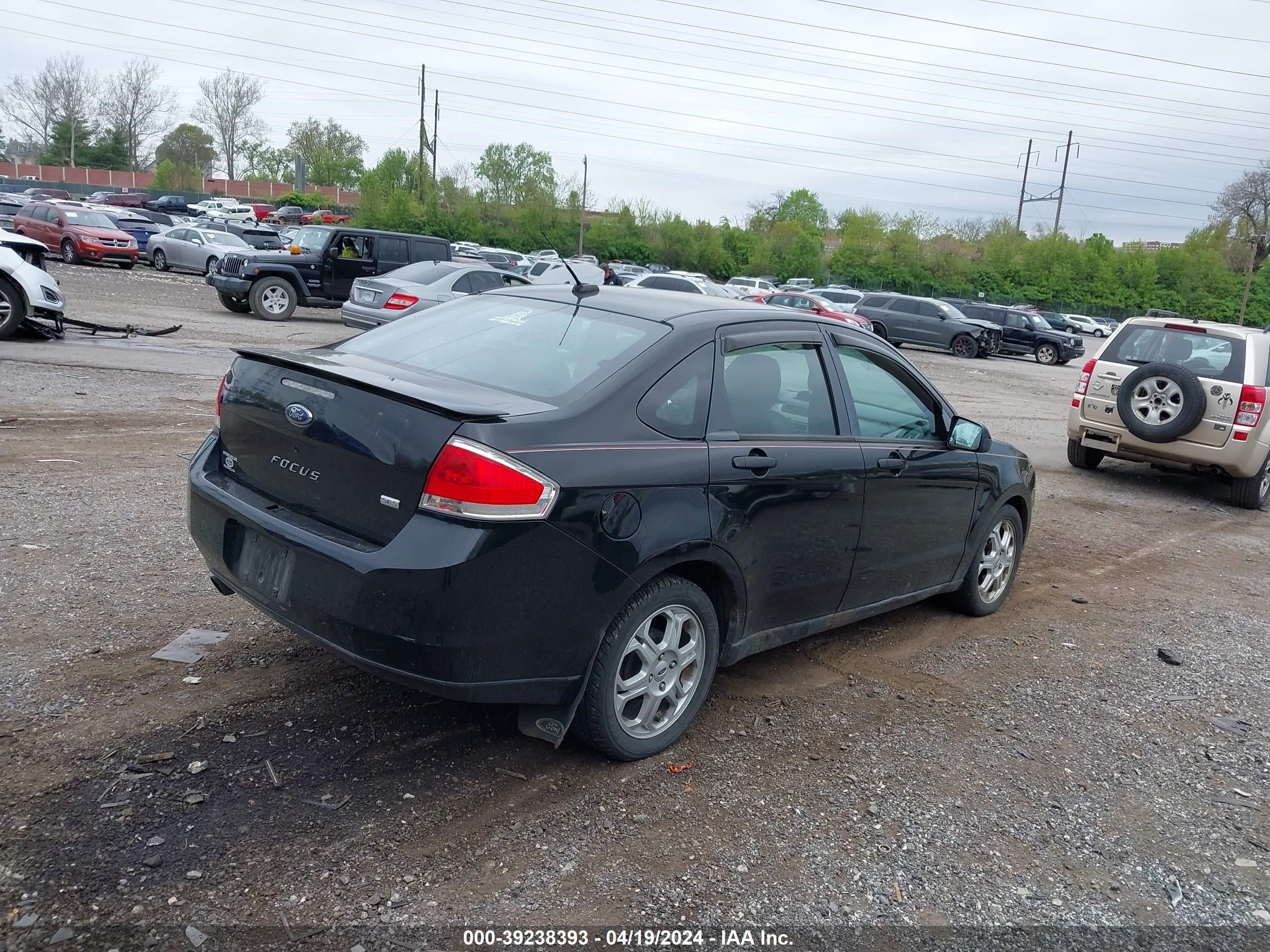 Photo 3 VIN: 1FAHP36N09W161760 - FORD FOCUS 