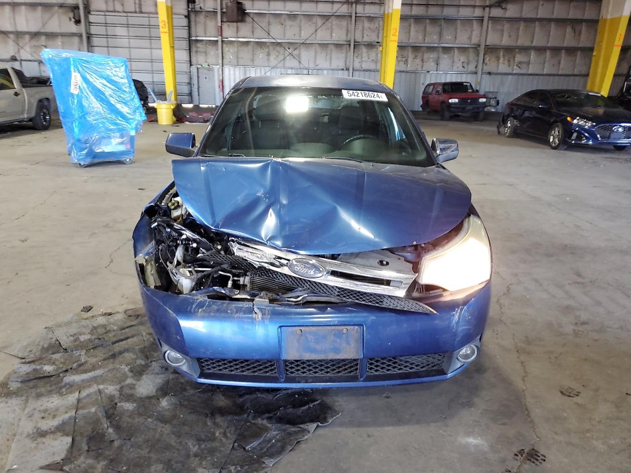 Photo 4 VIN: 1FAHP36N69W120517 - FORD FOCUS 