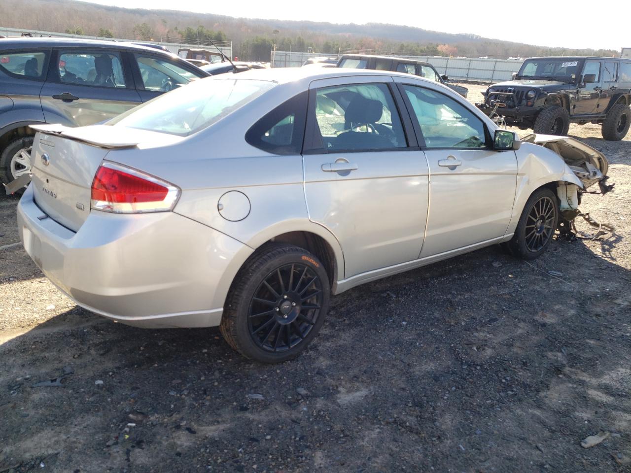 Photo 2 VIN: 1FAHP36N89W225835 - FORD FOCUS 