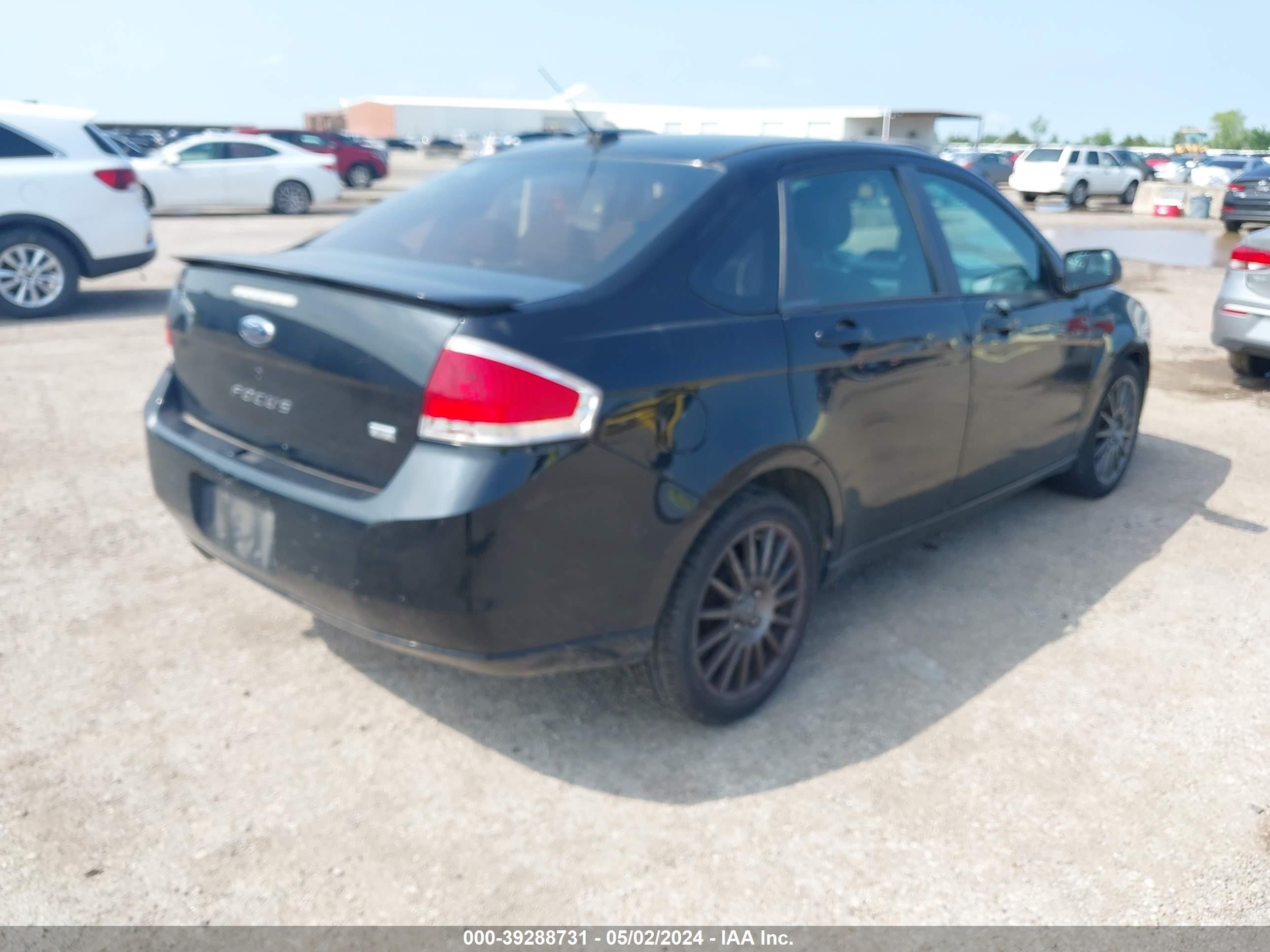 Photo 3 VIN: 1FAHP36N99W103761 - FORD FOCUS 