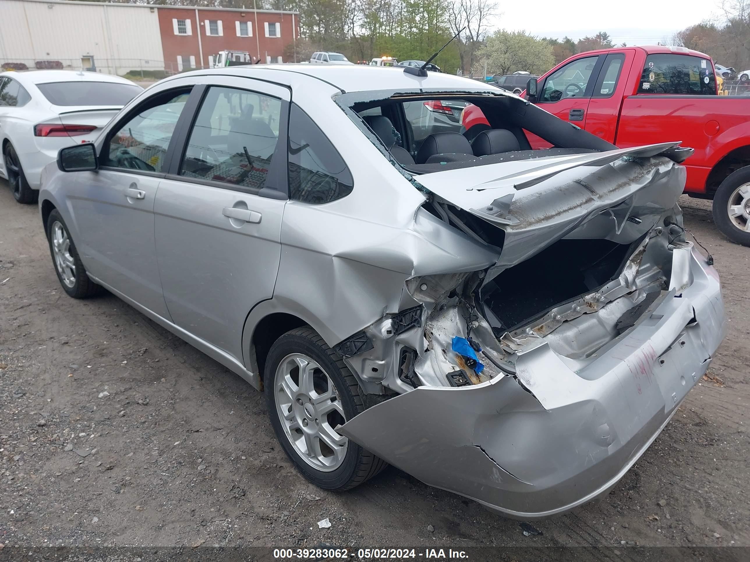 Photo 2 VIN: 1FAHP36N99W242854 - FORD FOCUS 