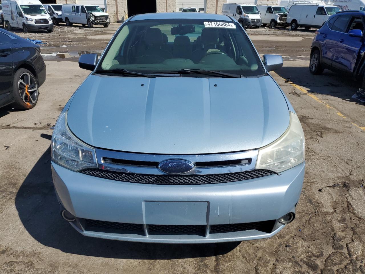 Photo 4 VIN: 1FAHP37N29W237199 - FORD FOCUS 