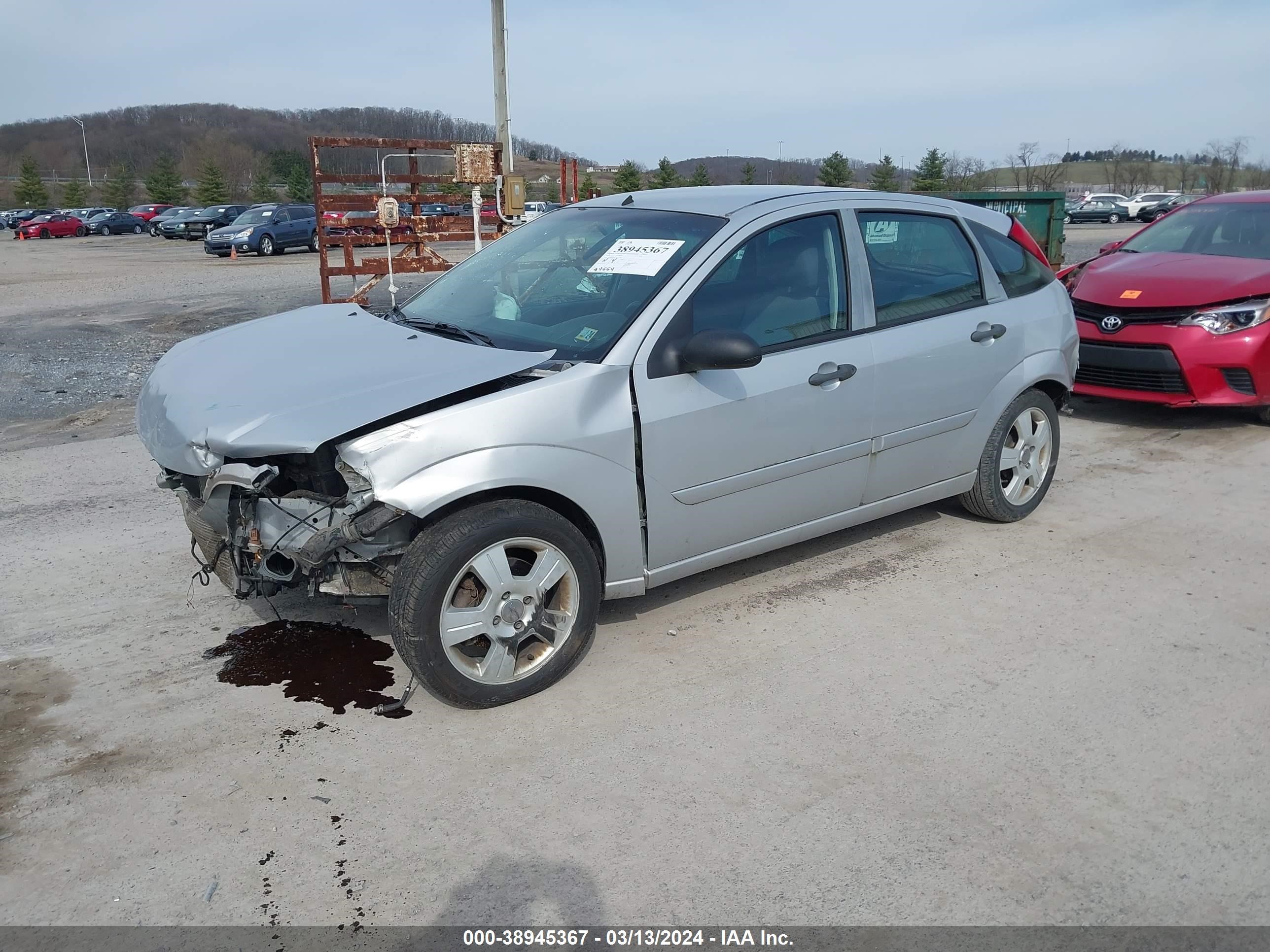 Photo 1 VIN: 1FAHP37N37W313736 - FORD FOCUS 