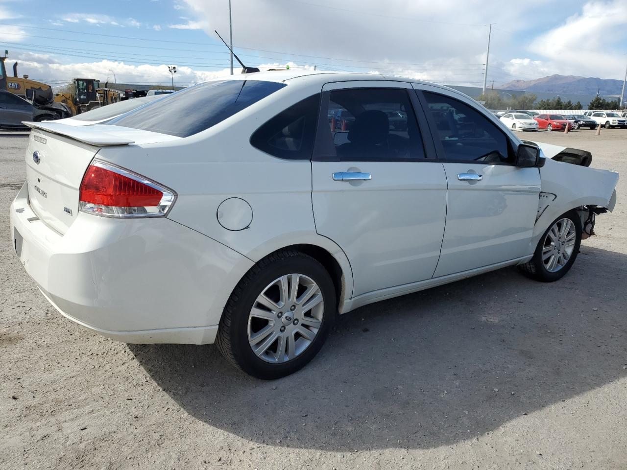 Photo 2 VIN: 1FAHP37N59W232398 - FORD FOCUS 