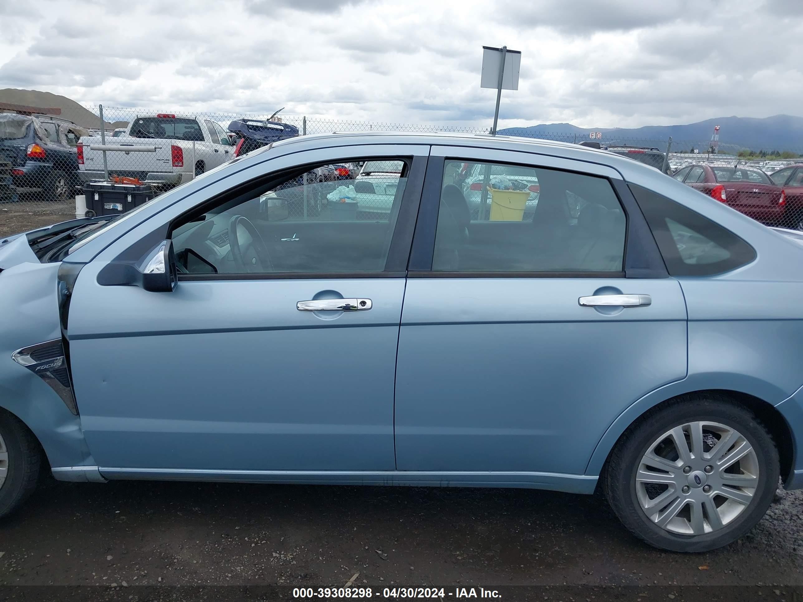 Photo 14 VIN: 1FAHP37N69W141026 - FORD FOCUS 