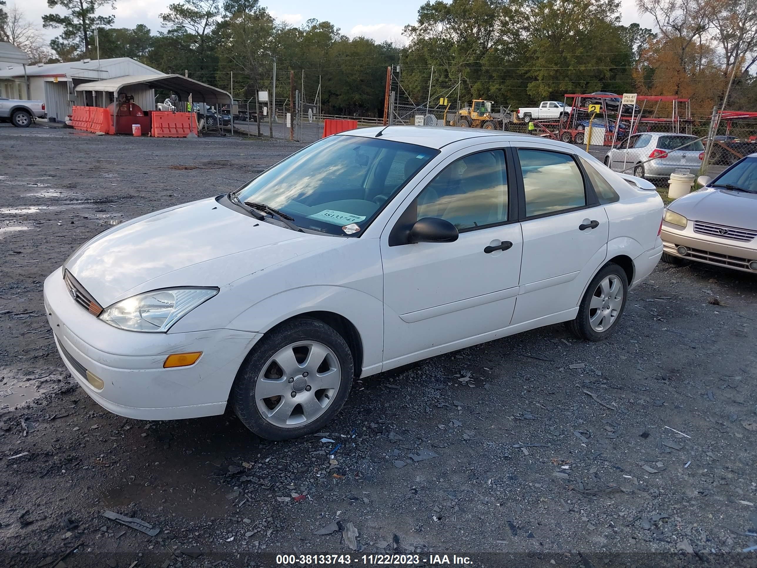 Photo 1 VIN: 1FAHP38362W343402 - FORD FOCUS 