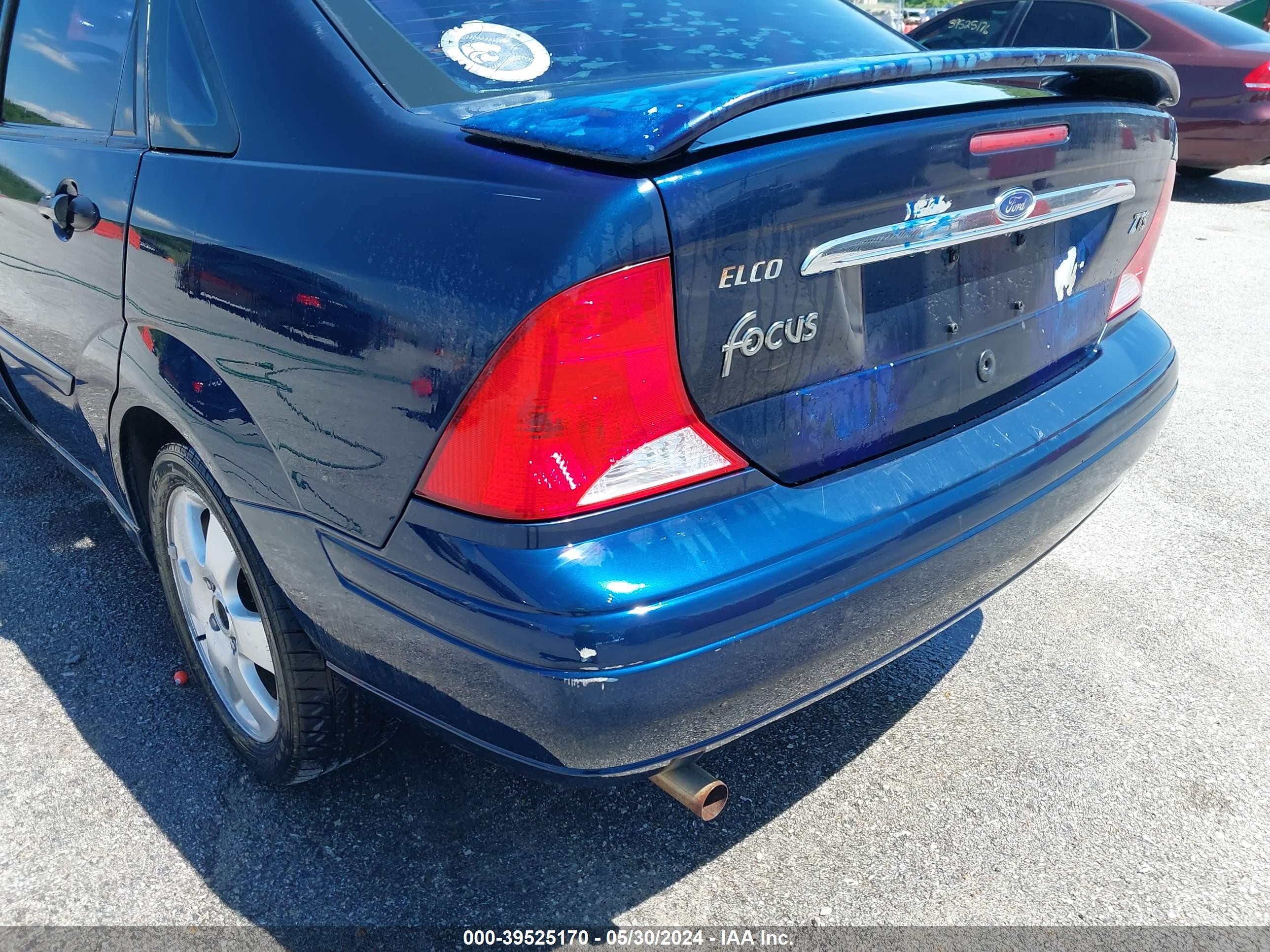 Photo 11 VIN: 1FAHP38391W257239 - FORD FOCUS 