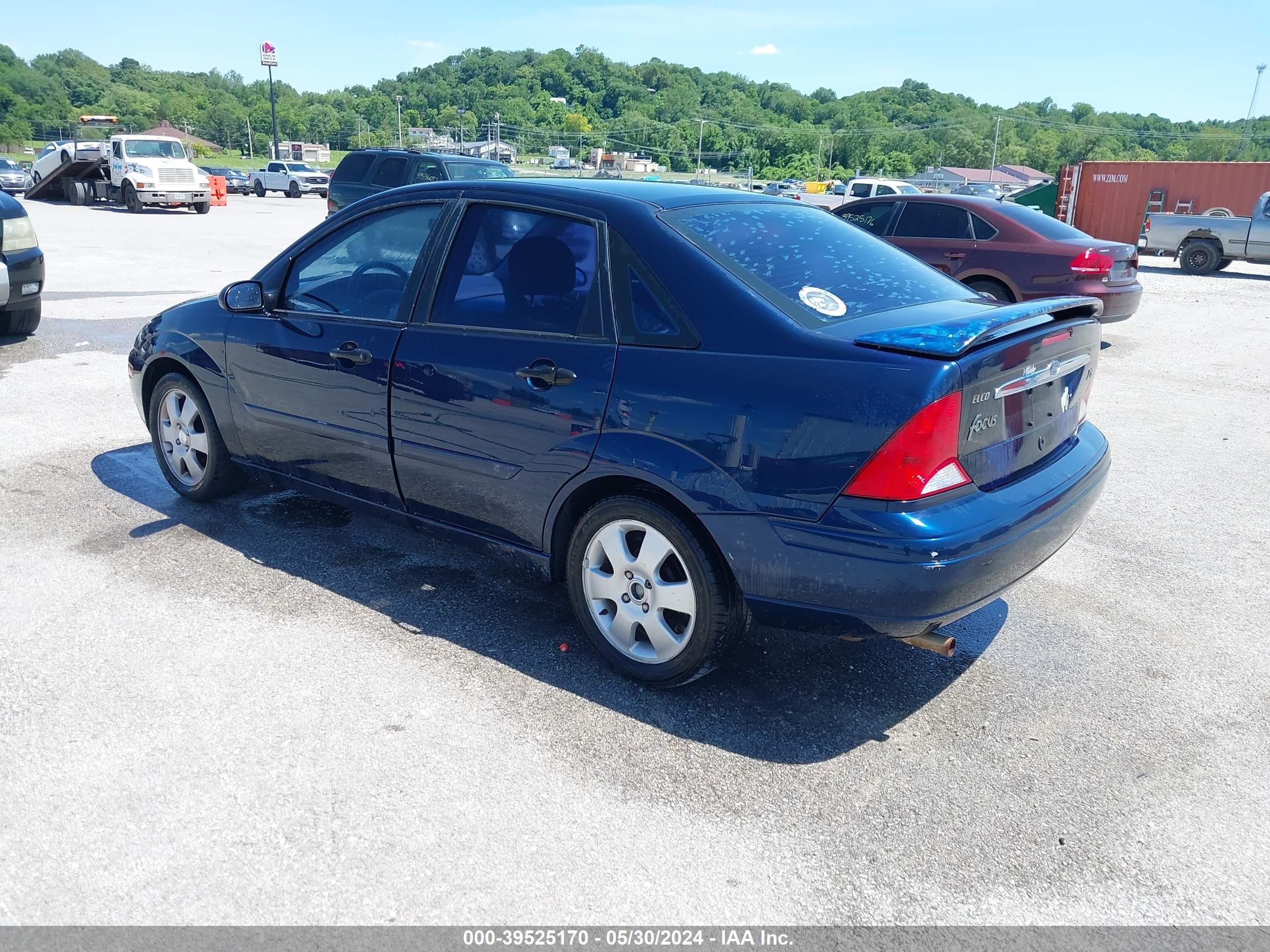 Photo 2 VIN: 1FAHP38391W257239 - FORD FOCUS 