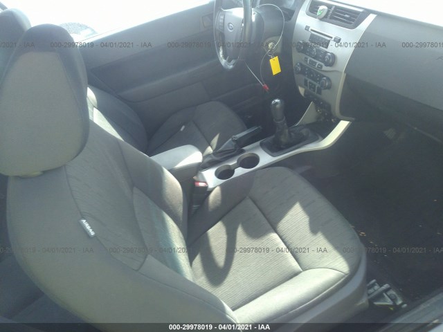 Photo 4 VIN: 1FAHP3CN0AW153392 - FORD FOCUS 