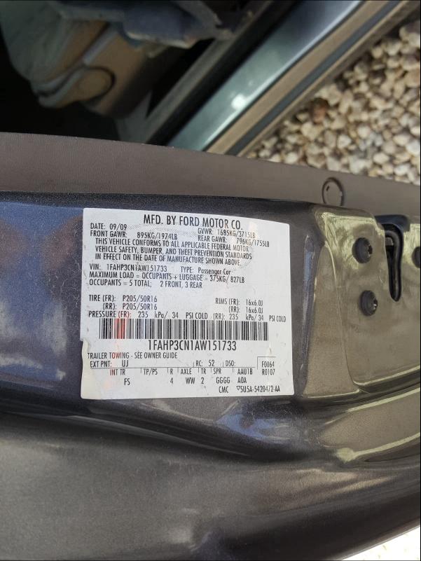 Photo 9 VIN: 1FAHP3CN1AW151733 - FORD FOCUS SE 