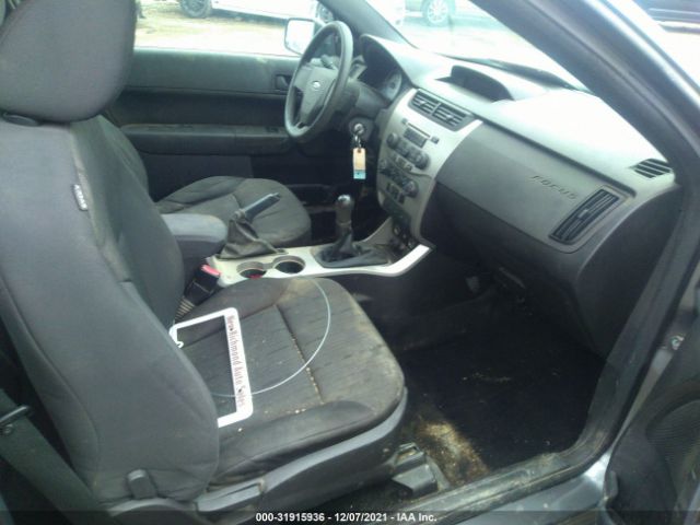 Photo 4 VIN: 1FAHP3CN4AW142220 - FORD FOCUS 