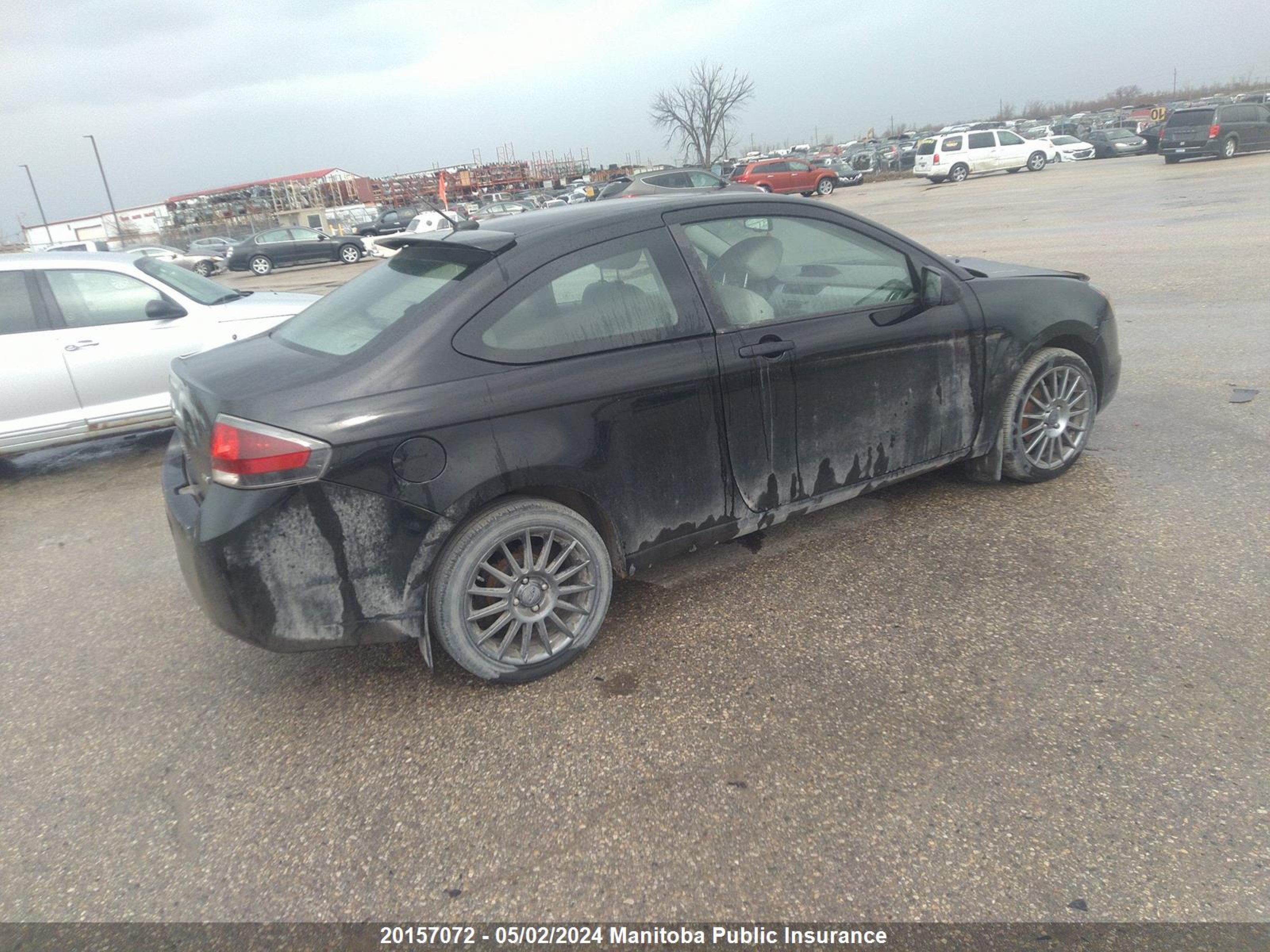 Photo 3 VIN: 1FAHP3DN6AW172754 - FORD FOCUS 