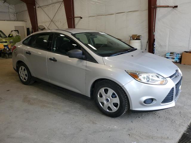 Photo 3 VIN: 1FAHP3E20CL425799 - FORD FOCUS S 