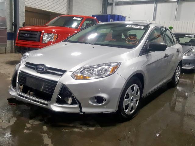 Photo 1 VIN: 1FAHP3E20CL462741 - FORD FOCUS S 