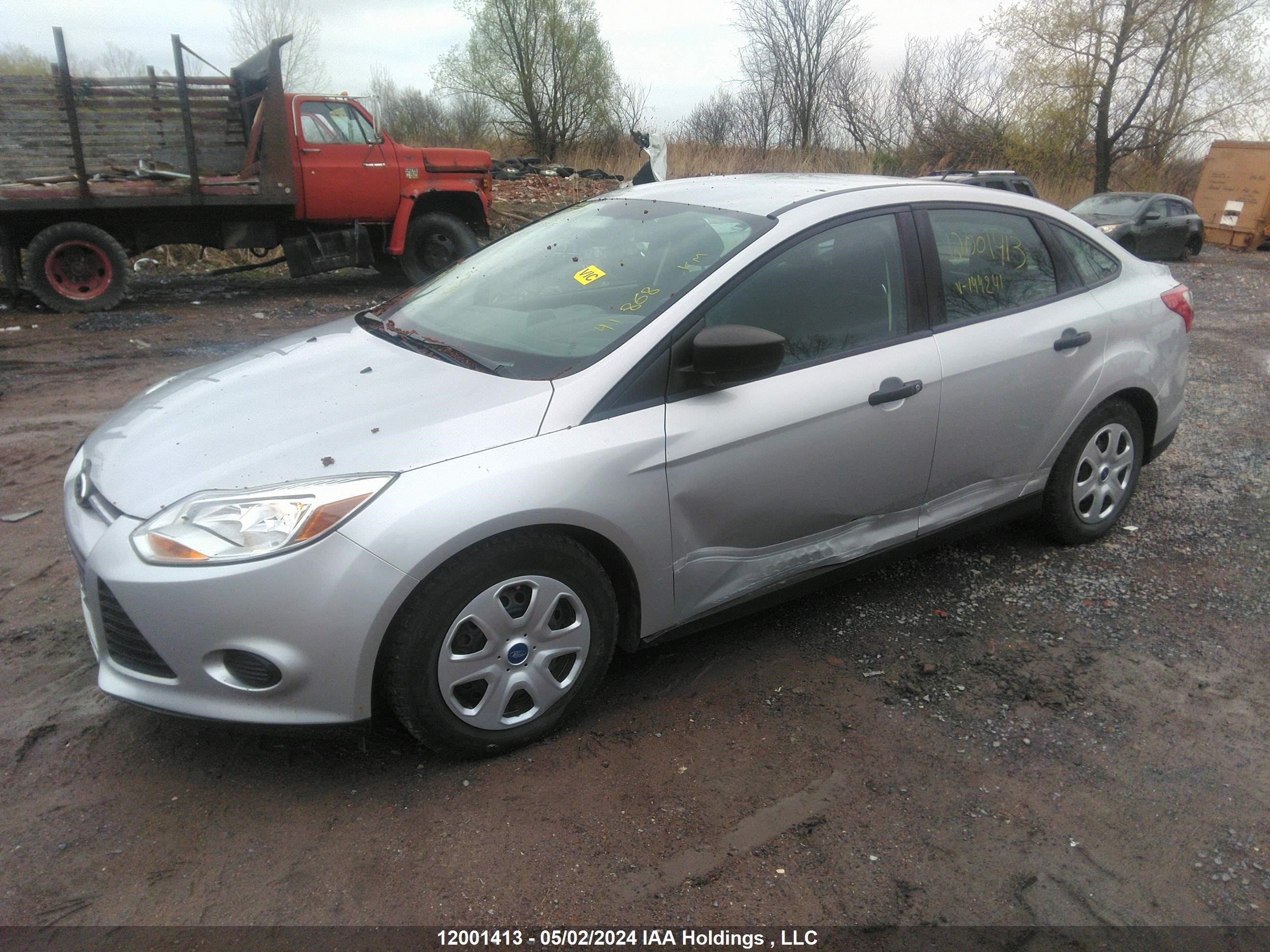 Photo 1 VIN: 1FAHP3E21CL144241 - FORD FOCUS 