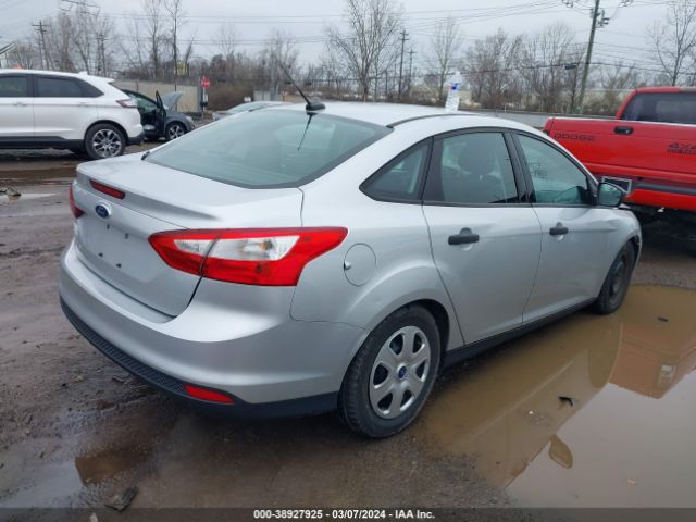 Photo 3 VIN: 1FAHP3E21CL272043 - FORD FOCUS 