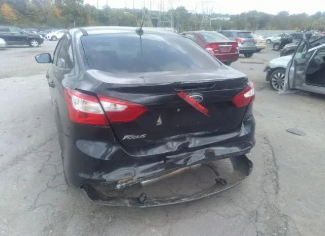 Photo 5 VIN: 1FAHP3E21CL303906 - FORD FOCUS 