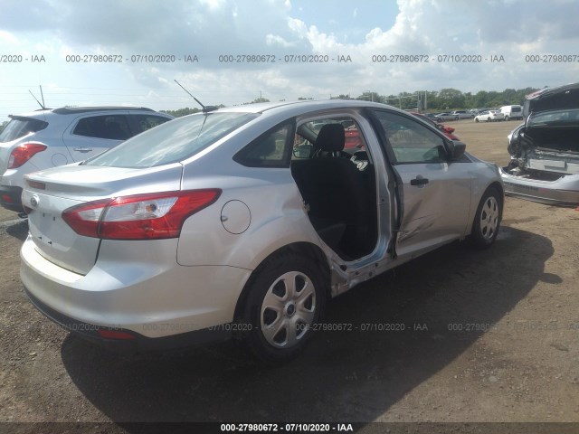 Photo 3 VIN: 1FAHP3E21CL336338 - FORD FOCUS 