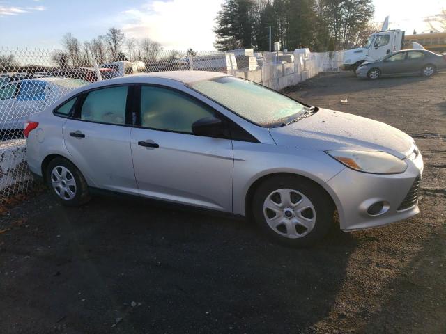 Photo 3 VIN: 1FAHP3E21CL394045 - FORD FOCUS 