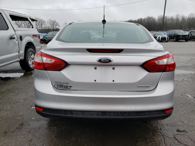 Photo 5 VIN: 1FAHP3E21CL409000 - FORD FOCUS 