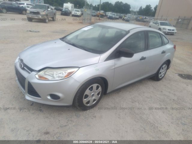 Photo 1 VIN: 1FAHP3E22CL318379 - FORD FOCUS 