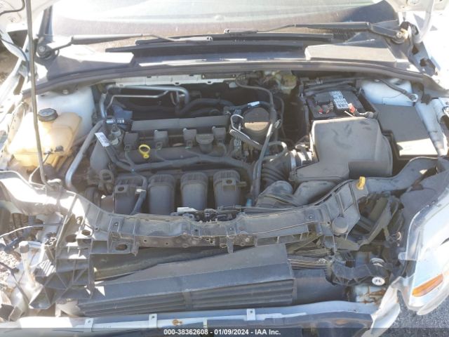 Photo 9 VIN: 1FAHP3E23CL278829 - FORD FOCUS 