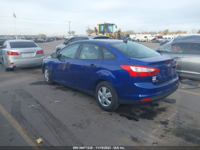 Photo 2 VIN: 1FAHP3E23CL318861 - FORD FOCUS 