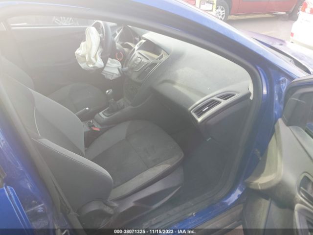 Photo 4 VIN: 1FAHP3E23CL318861 - FORD FOCUS 