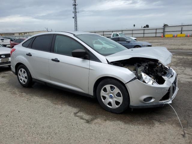 Photo 3 VIN: 1FAHP3E25CL132108 - FORD FOCUS 