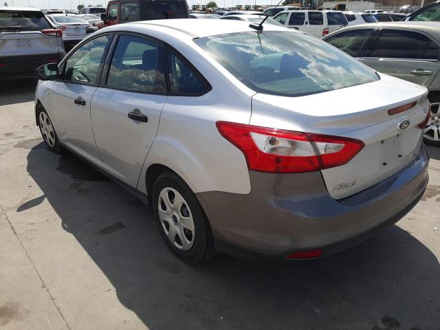 Photo 2 VIN: 1FAHP3E25CL371058 - FORD FOCUS S 