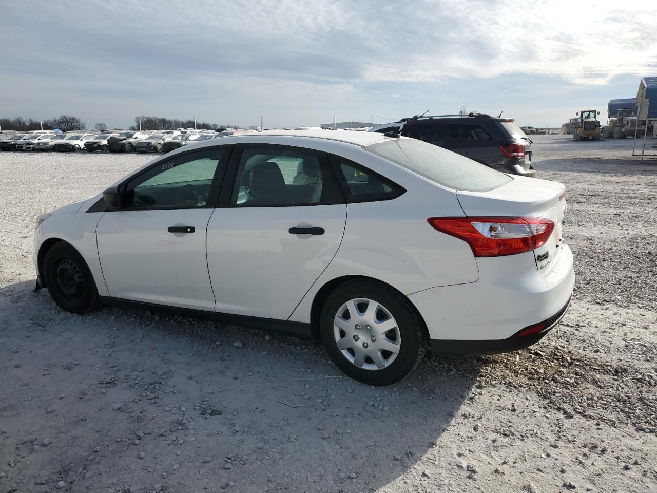 Photo 1 VIN: 1FAHP3E25CL410053 - FORD FOCUS 