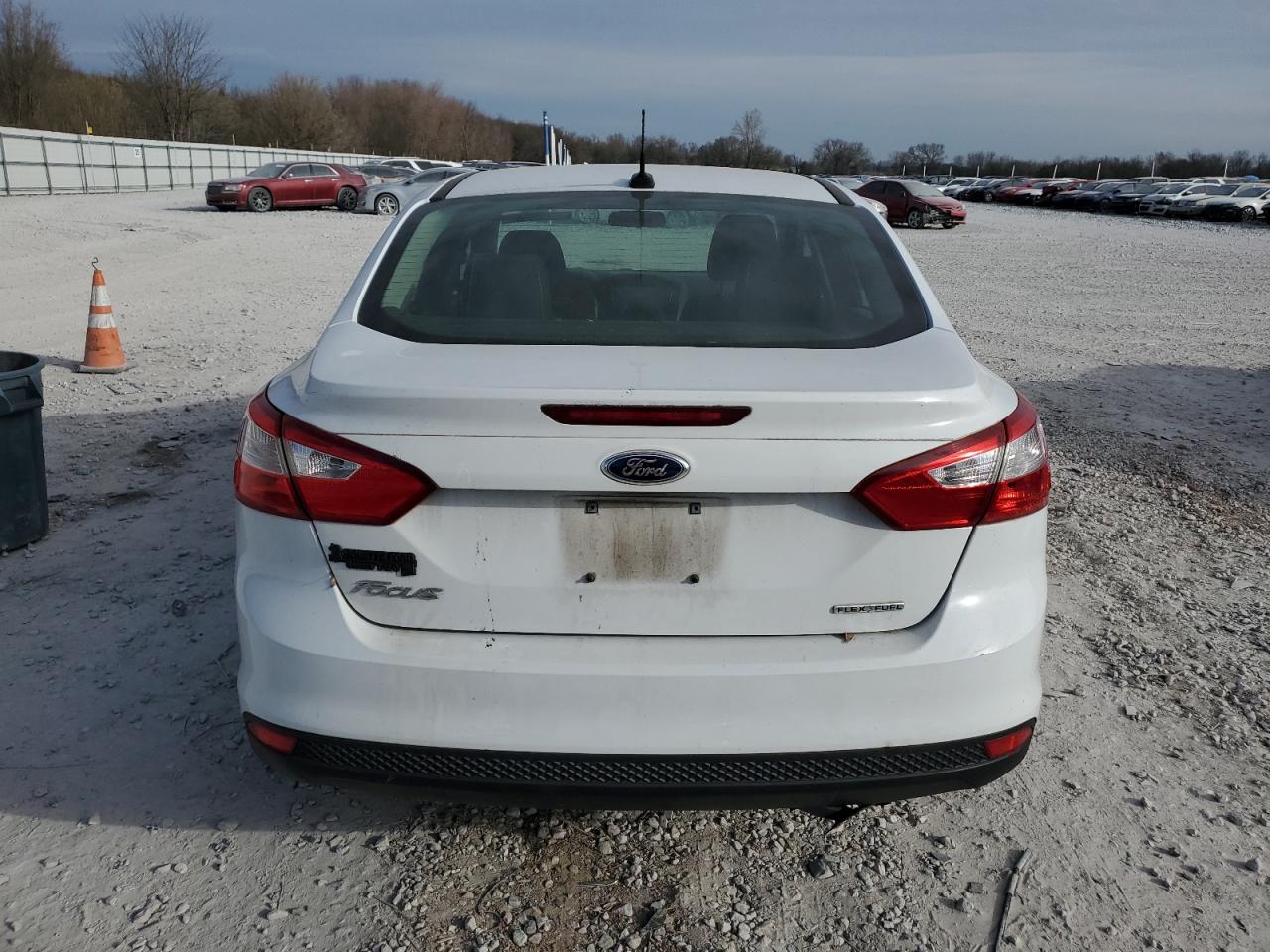 Photo 5 VIN: 1FAHP3E25CL410053 - FORD FOCUS 