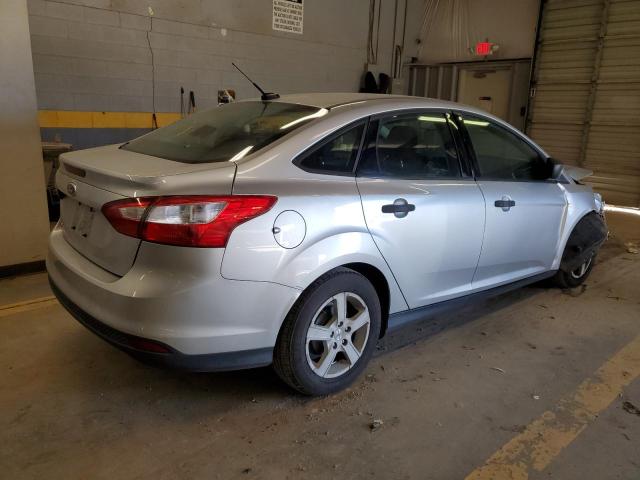 Photo 2 VIN: 1FAHP3E26CL101398 - FORD FOCUS 