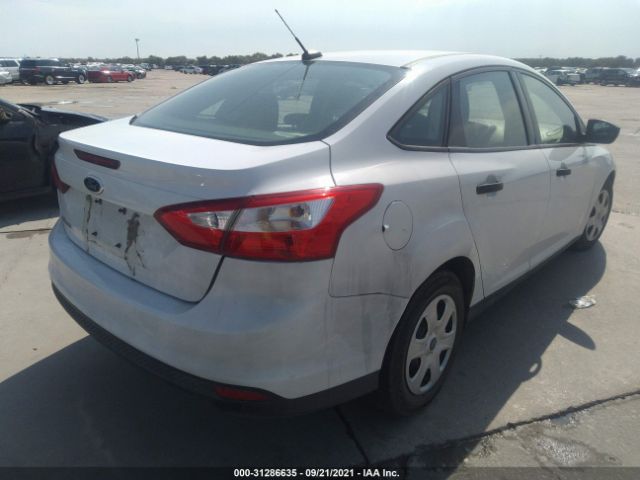 Photo 3 VIN: 1FAHP3E26CL174187 - FORD FOCUS 