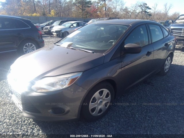 Photo 1 VIN: 1FAHP3E26CL213330 - FORD FOCUS 