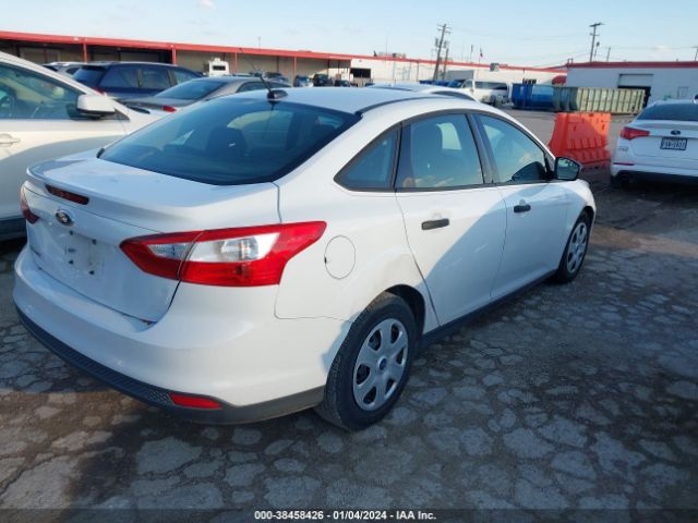 Photo 3 VIN: 1FAHP3E26CL231486 - FORD FOCUS 