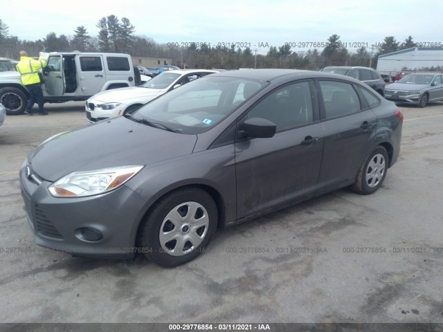 Photo 1 VIN: 1FAHP3E26CL296807 - FORD FOCUS 