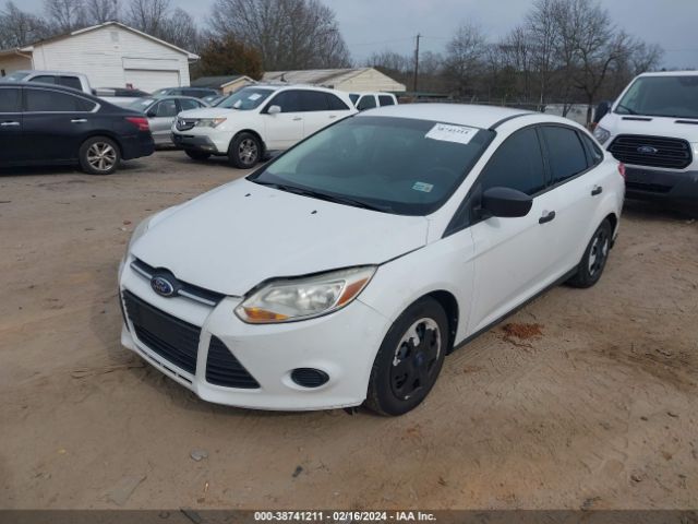 Photo 1 VIN: 1FAHP3E27CL231755 - FORD FOCUS 