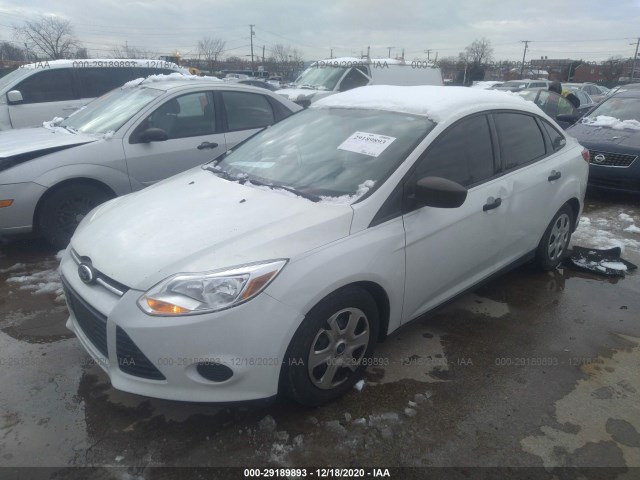 Photo 1 VIN: 1FAHP3E27CL277215 - FORD FOCUS 