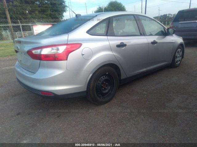 Photo 3 VIN: 1FAHP3E27CL320791 - FORD FOCUS 