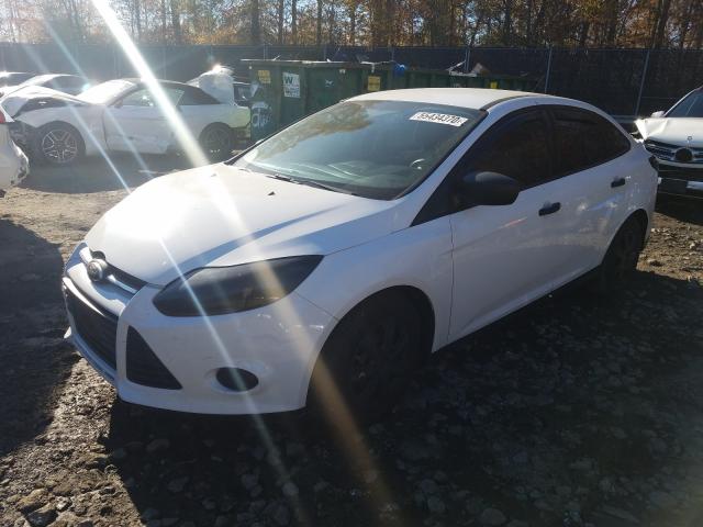 Photo 1 VIN: 1FAHP3E28CL433794 - FORD FOCUS S 