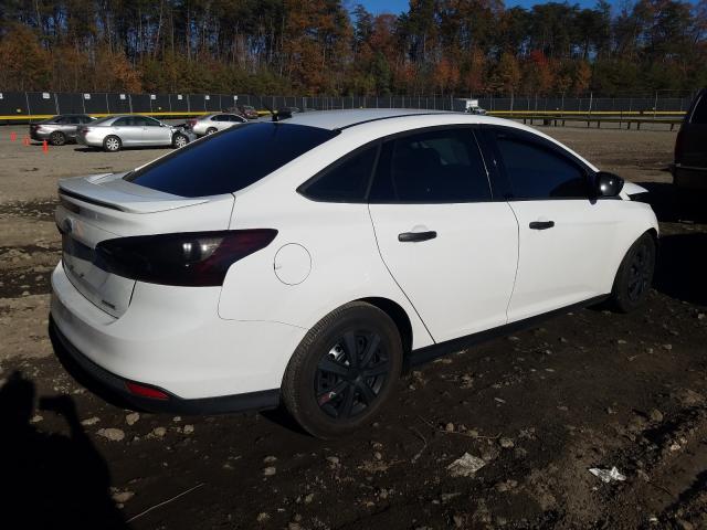 Photo 3 VIN: 1FAHP3E28CL433794 - FORD FOCUS S 