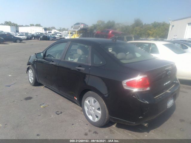 Photo 2 VIN: 1FAHP3EN0BW181093 - FORD FOCUS 