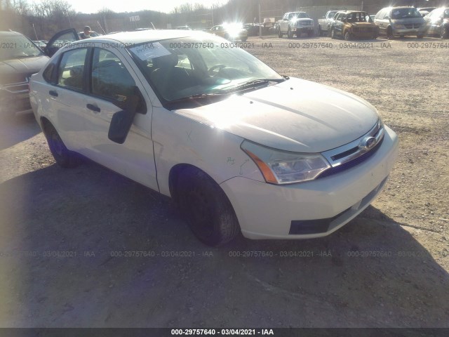 Photo 0 VIN: 1FAHP3EN1AW172417 - FORD FOCUS 