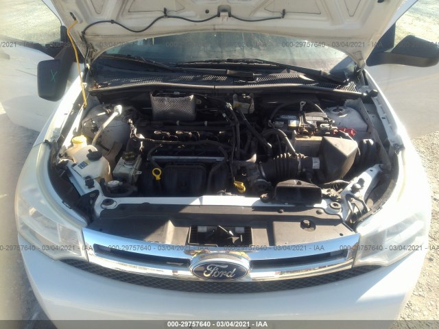 Photo 9 VIN: 1FAHP3EN1AW172417 - FORD FOCUS 