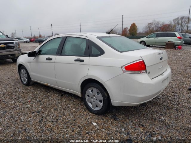 Photo 2 VIN: 1FAHP3EN1AW234091 - FORD FOCUS 